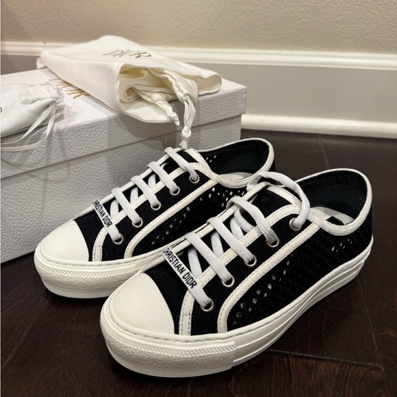 Dior Black Sneaker in size 34.5 - Picture 5 of 10